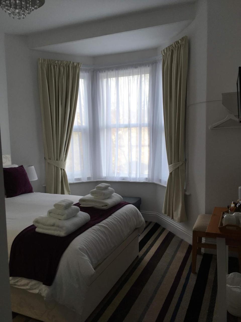 Fernville Guest House Weston-super-Mare Bagian luar foto